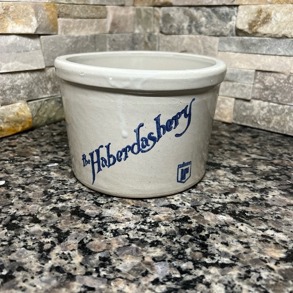 Haberdashery small vintage crock butter crock - Picture 1 of 11